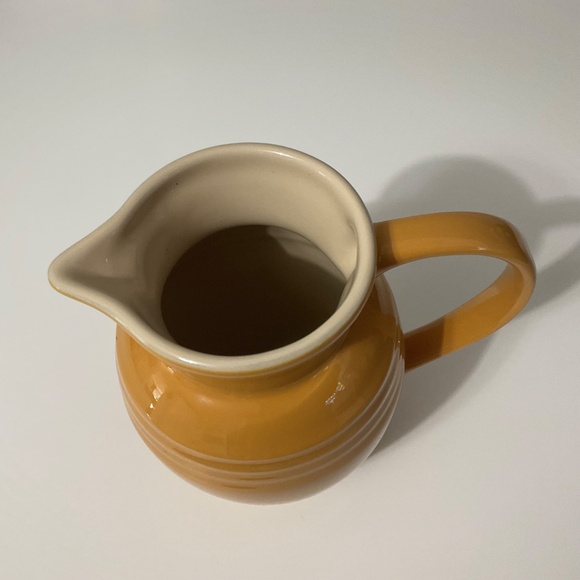 Original Le Creuset Stoneware Tan Colour Pitcher Jug - Picture 3 of 7
